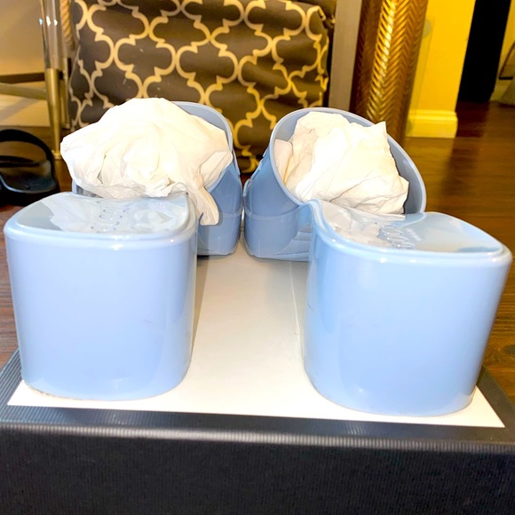 GUCCI Slides - Picture 11 of 11